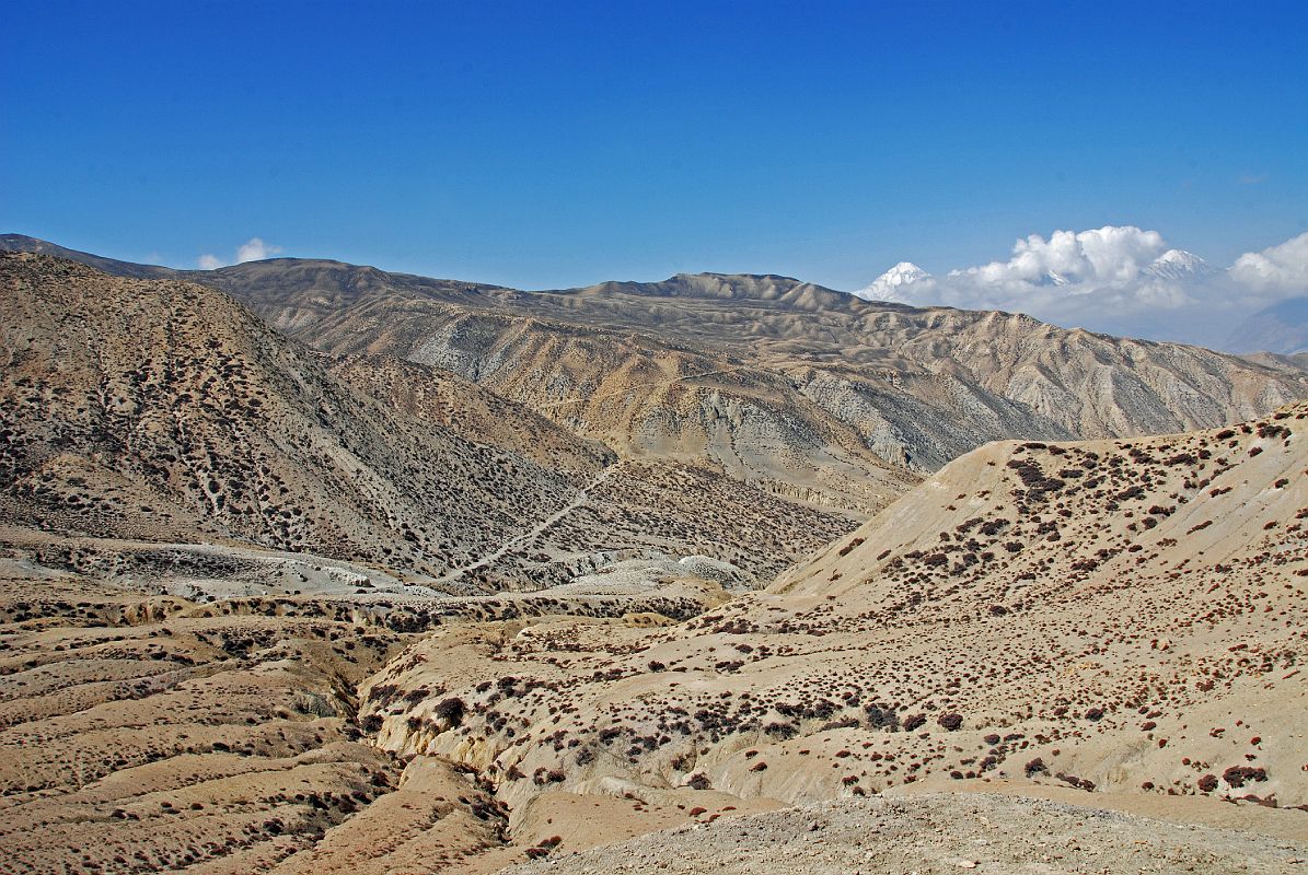 Mustang 02 02-1 Trail And Dhaulagiri From Pass After Tange